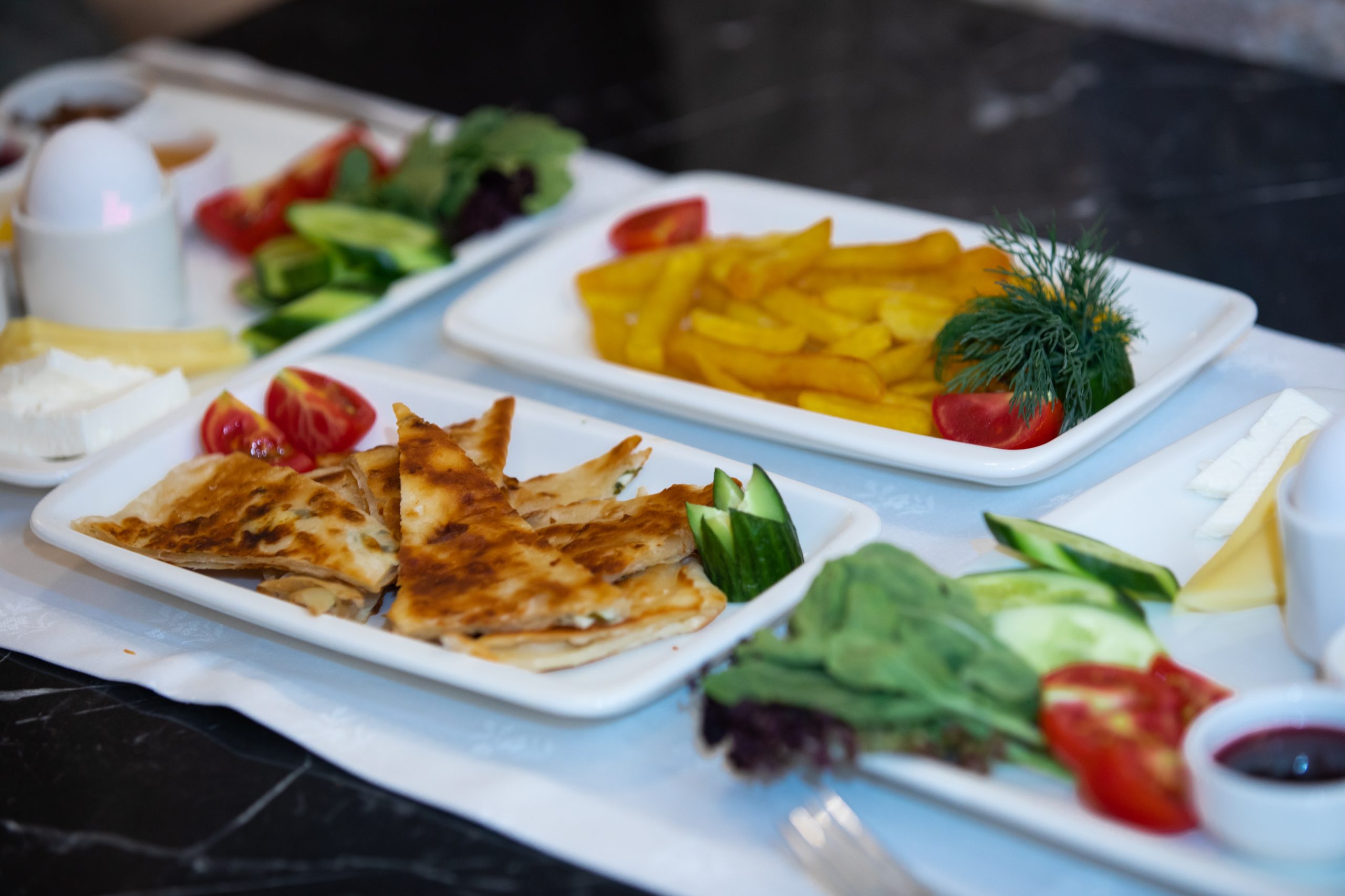 Zengin Açık Büfe Kahvaltı